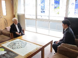 岐阜県市長会会長として、美濃市長 武藤鉄弘氏と面談の様子