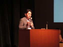 第9回日本医療連携研究会に出席し、ワークダイバーシティーをテーマにしたパネルディスカッションに参加の様子