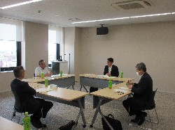 岐阜基地周辺市町村連絡協議会定例会に出席の様子