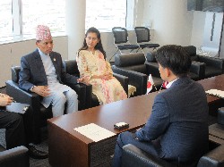 駐日ネパール特命全権大使 ドゥルガ・バハドゥール・スベディ氏と面談の様子