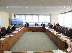 同会長として岐阜市水防協会と合同で、国土交通省中部地方整備局長 佐藤寿延氏に提言及び意見交換の様子