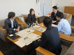 ART LIFE GIFU2023実行委員会委員長 加藤誉使子氏ほかと面談の様子