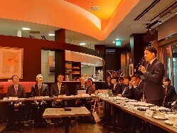 「医療的ケア児者を応援する市区町村長ネットワーク」設立総会に出席（東京）の様子