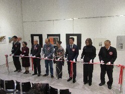 岐阜日仏協会設立40周年記念 新年日仏アーチスト交流展「Musee SEIRYU」オープニングセレモニーに出席し、あいさつ及びテープカットの様子