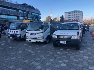 写真：派遣車両