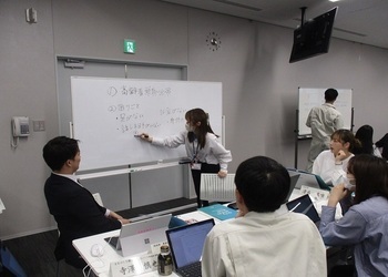 写真:グループワーク