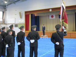 第73回岐阜県消防操法大会出場分団結団式に出席し、あいさつ（岩野田小学校）の様子