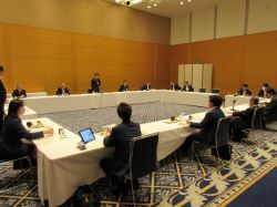 岐阜市選出県議会議員との懇談会（グランヴェール岐山）の様子