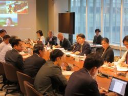 公益財団法人日本財団主催第3回WORK!DIVERSITY政策実現会議に出席し、議事進行（東京）の様子