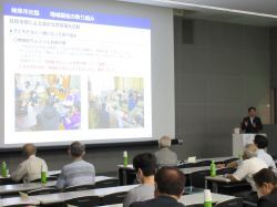 社会福祉法人岐阜市社会福祉協議会 令和6年度第1回社協支部長・主事合同連絡会に出席し、講話（長良川国際会議場）の様子