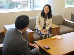 岐阜市在住の栄養カウンセラー 毛利有香氏と面談の様子