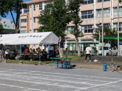 第50回徹明体育祭に出席し、あいさつ（草潤中学校）の様子