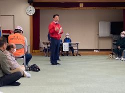 厚見自治会連合会主催 令和6年度厚見防災訓練に出席し、あいさつ及び訓練視察（厚見公民館ほか）の様子