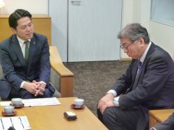 国土交通省中部運輸局長 中村広樹氏と面談の様子