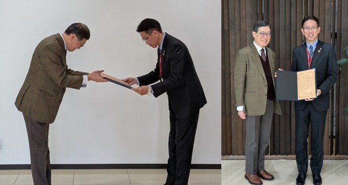 顕彰状授与式の様子