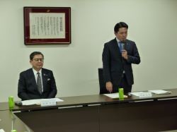 第2回ぎふ長良川花火大会第4回実行委員会及び第3回ぎふ長良川花火大会第1回実行委員会に出席し、あいさつ（岐阜商工会議所）の様子