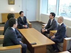 一般社団法人岐阜青年会議所理事長 山下真史氏ほかと面談の様子
