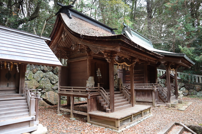 八幡神社社殿
