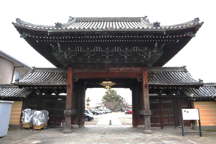 岐阜別院本門