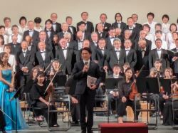 第23回ウィーン岐阜合唱団New Year第9演奏会に出席し、あいさつ及び合唱（岐阜市民会館）の様子