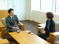 名古屋市副市長 杉野みどり氏と面談の様子