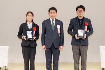 写真：優良事業者記念撮影