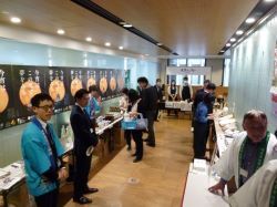 株式会社三井住友銀行本店で開催された岐阜市物産展を視察（東京）の様子