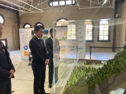 水の資料館及び鏡岩水源地管理棟を視察（同所）の様子