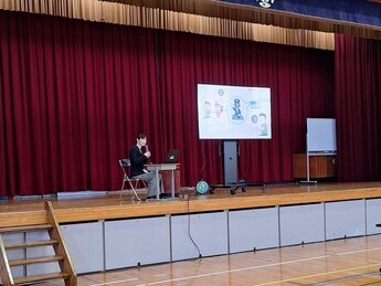 鏡島小学校　講座の様子