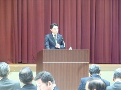 岐阜商工会議所議員懇話会4月例会に出席し、卓話の様子