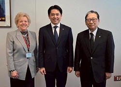 南フロリダ大学 レア・ロー学長ほかと面談の様子