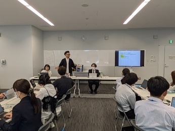 写真:政策形成研修