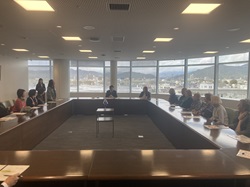 オーストラリア・フレンドシップフォースシドニー 訪問団及びフレンドシップフォース岐阜会長 神徳洋子氏ほかと面談の様子