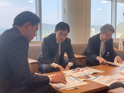 岐阜国道事務所長 松實崇博氏ほかと面談の様子