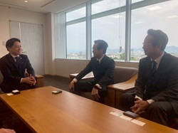 岐阜南警察署長 谷口満治氏及び岐阜羽島警察署長 大地達也氏が着任のあいさつの様子
