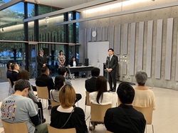 社会福祉法人いぶき福祉会主催「ぎふハッピーハッピープロジェクト」交流会に出席し、あいさつの様子