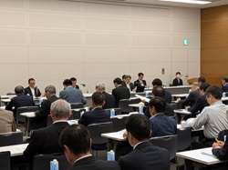 全国市長会第1分科会（地方行政等）に出席する様子