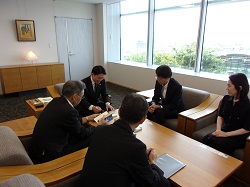 教育ジャーナリスト　佐藤明彦氏ほかと面談