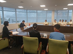 杭州芸術学校書記兼校長　胡素方氏ほか杭州市文化芸術団と面談