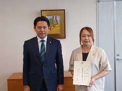 法務省人権擁護委員の委嘱状伝達式