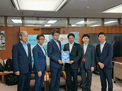 同会長として、国土交通省技監 廣瀬昌由氏へ提言及び意見交換（東京）