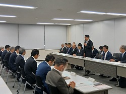 同会長として、国土交通省水管理・国土保全局と の意見交換会に出席し、あいさつ（東京）