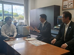 中部国道協会の副会長として、国土交通省道路局長 沓掛敏夫氏と面談（東京）