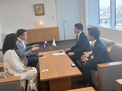駐日パラグアイ共和国特命全権大使マリオ・マサユキ・トヨトシ氏ほかと面談