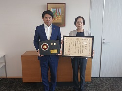 岐阜市女性防火クラブ運営協議会会長 森けい子氏が令和7年度安全功労者総務大臣表彰受賞を報告