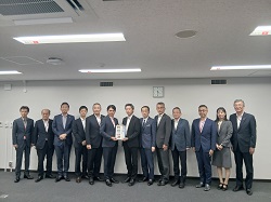 岐阜県木曽三川改修工事促進期成同盟会ほか4団体の会長等として、国土交通省中部地方整備局河川部長 髙畑栄治氏に提言及び意見交換（名古屋市）