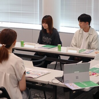 当日写真3　若者の様子1