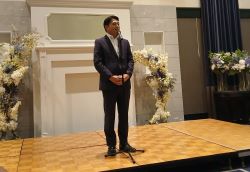 FC岐阜ビジネス交流会に出席し、あいさつ（長良川清流ホテル）