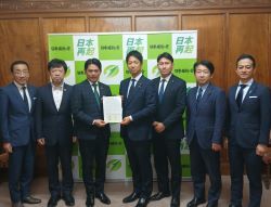 日本維新の会共同代表 藤田文武氏ほかに危機的状況にある自治体病院の存続に向けた緊急要望書を提出及び意見交換（東京）
