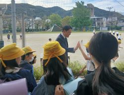 岐阜市立岐阜小学校を視察
